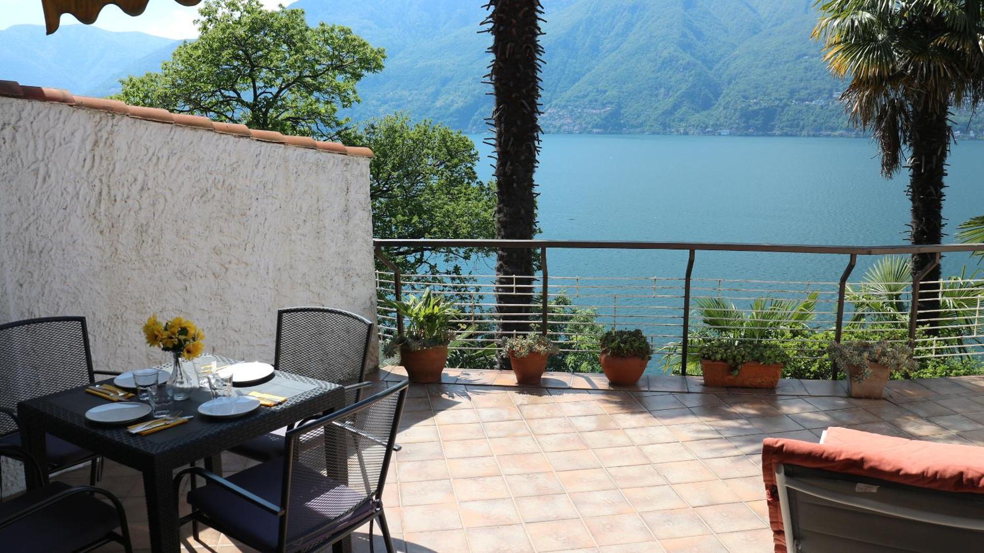 Casa Roccia Apartman Pino Lago Maggiore Kültér fotó