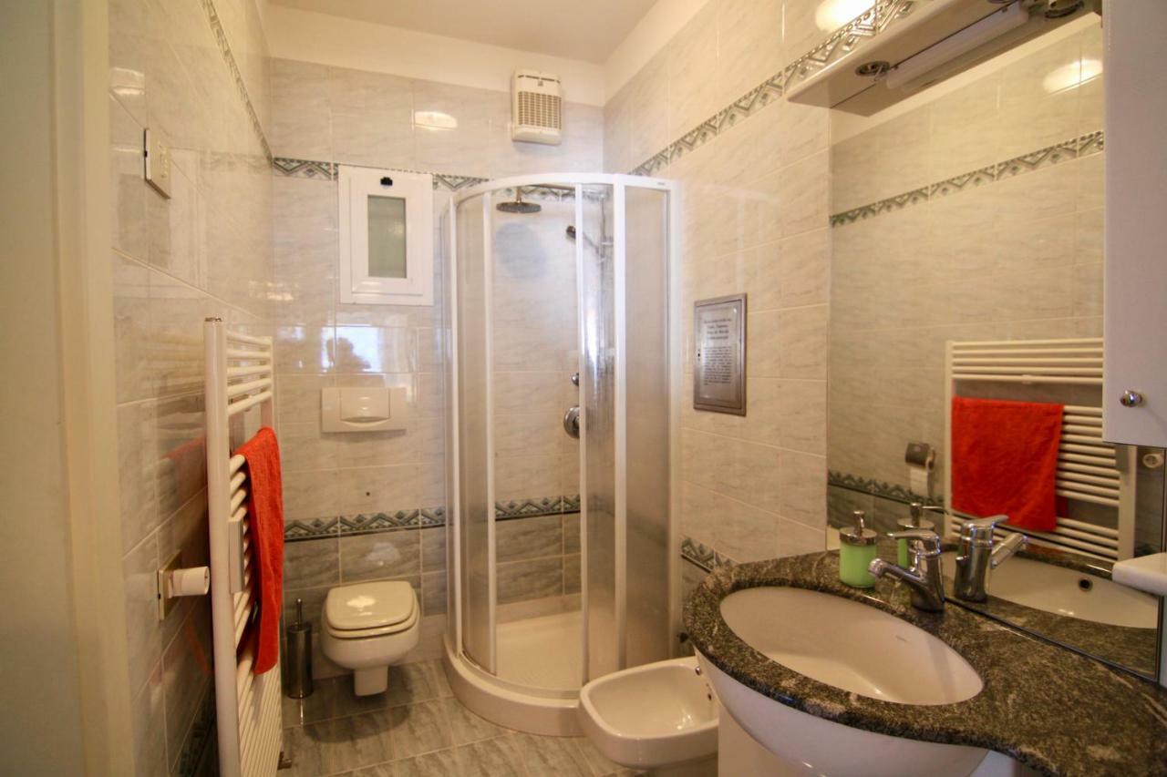 Casa Roccia Apartman Pino Lago Maggiore Kültér fotó